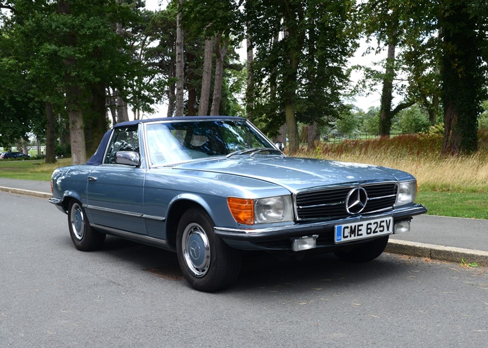Automóvil clásico Mercedes-Benz