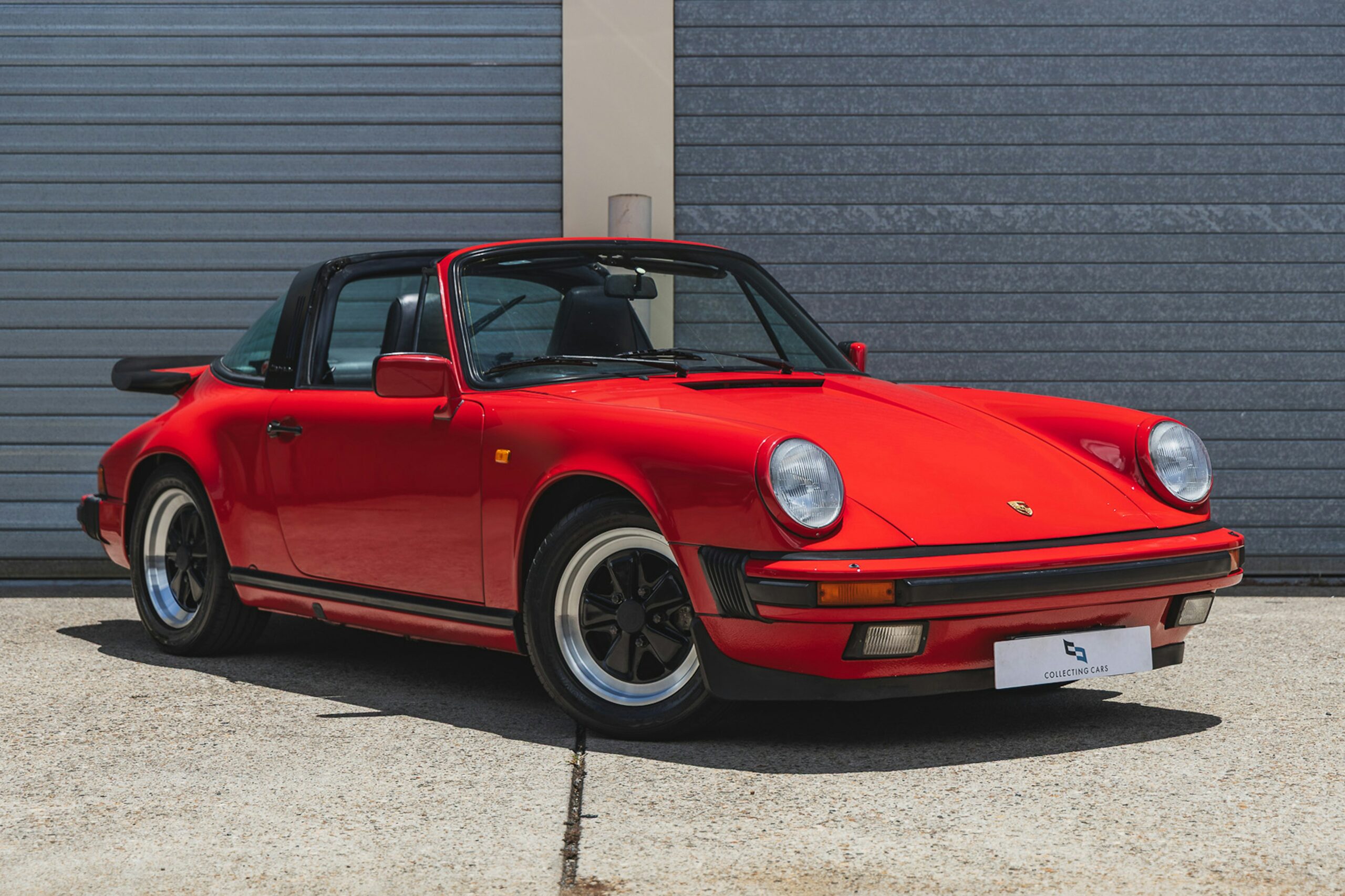 Porsche clásico rojo